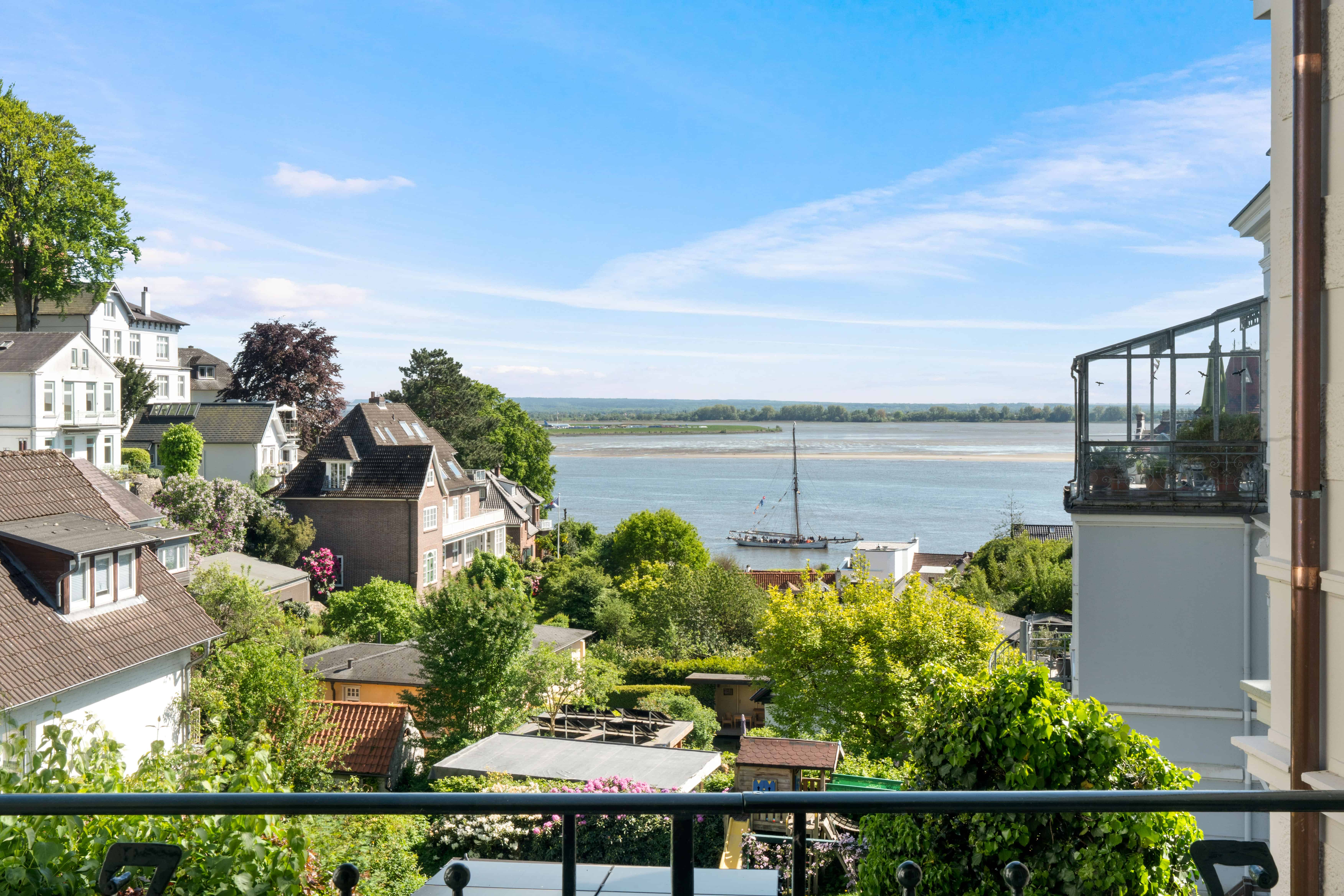 Weitblick vom Balkon